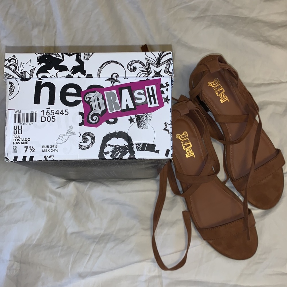 ULI ‘Tan Tostado Havane’ (7.5) • Like - New (WORN ONCE) • w/ Original Box